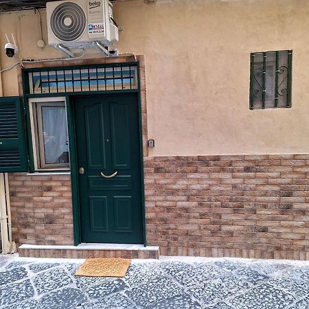Casa Vacanza Alessandra Villa Наполи Екстериор снимка