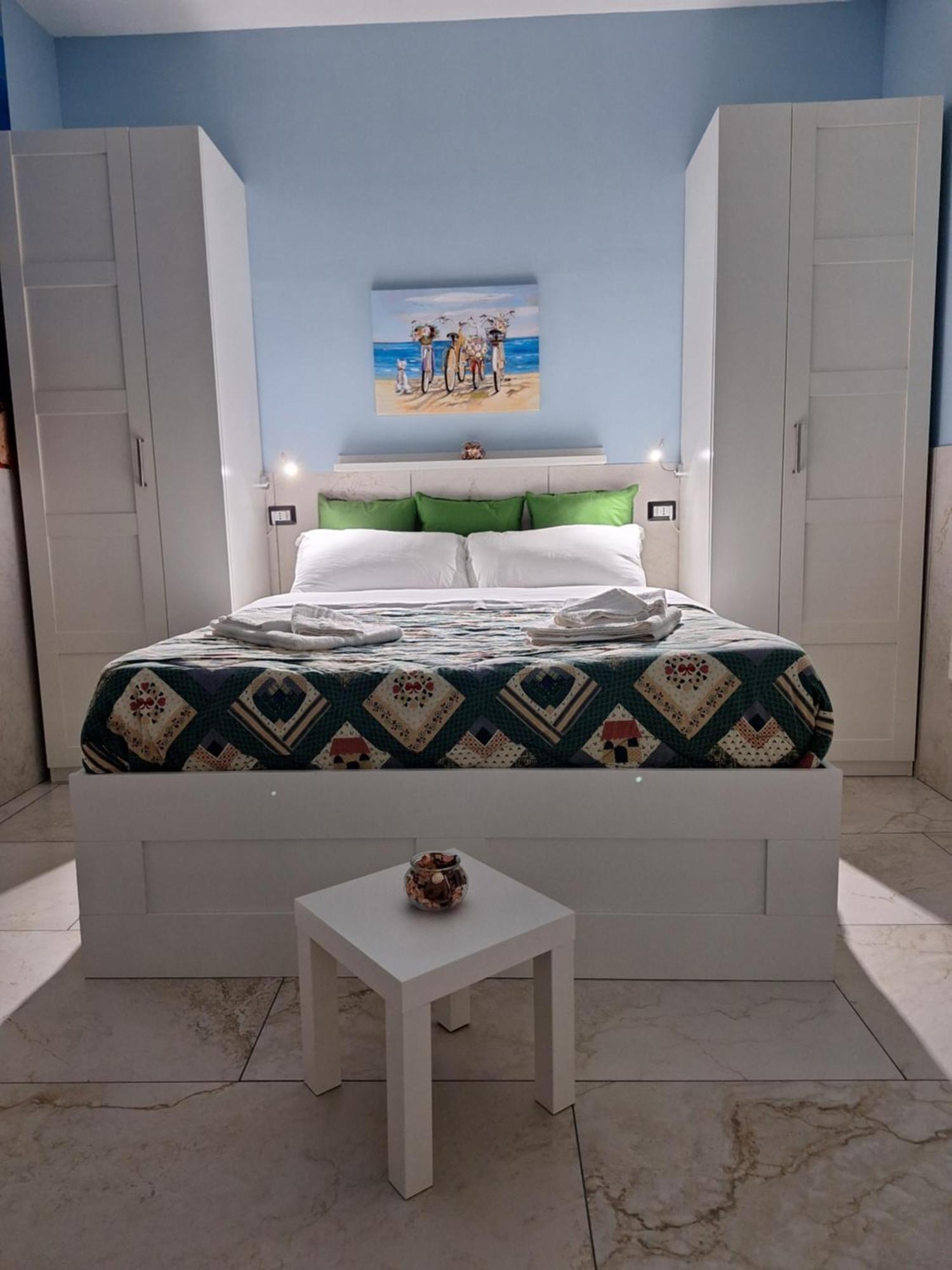 Casa Vacanza Alessandra Villa Наполи Екстериор снимка